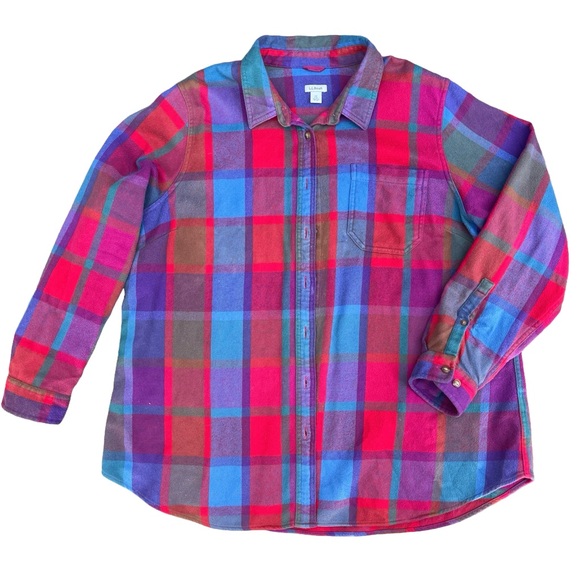 L.L. Bean Tops - L.L. Bean Plaid Flannel Long Sleeve Button Down Shirt